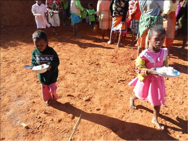 Babakoto_Repas_a_l'ecole_2013_11