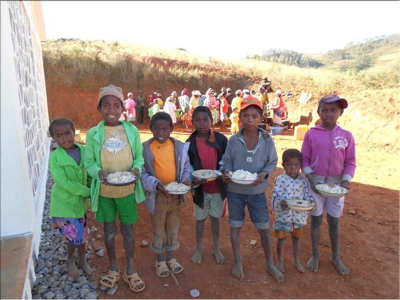 Babakoto_Repas_a_l'ecole_2013_12