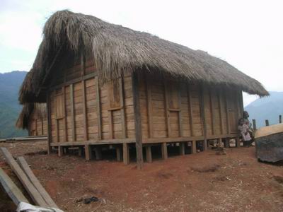 Reconstruction des maisons d'Analamanana.